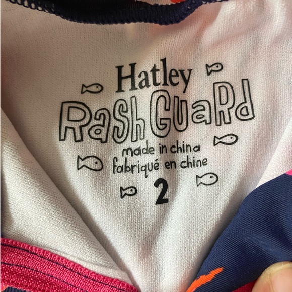 Hatley Rash Guard Swimsuit Navy and Pink Pineapple Tropical Print size 2 NWT - Picture 3 of 7